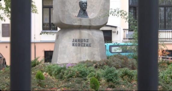 אנדרטת יאנוש קורצ'אק